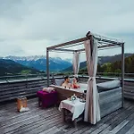 Holzhotel Forsthofalm Hotel Leogang