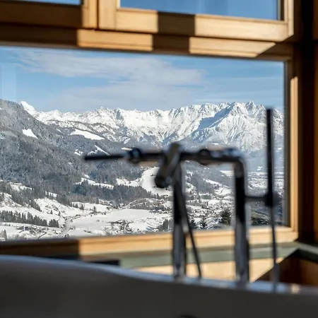 Holzhotel Forsthofalm