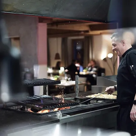Szálloda Holzhotel Forsthofalm Leogang