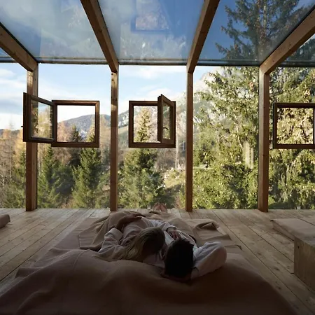 Holzhotel Forsthofalm מלון