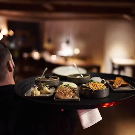 Szálloda Holzhotel Forsthofalm 4*