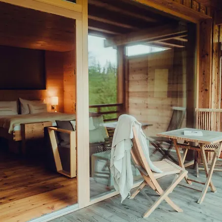 Holzhotel Forsthofalm Leogang