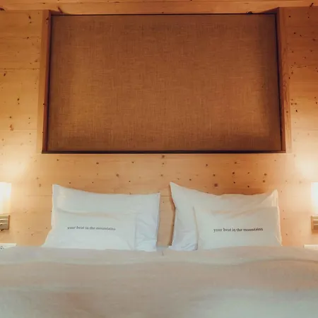 Holzhotel Forsthofalm 4*