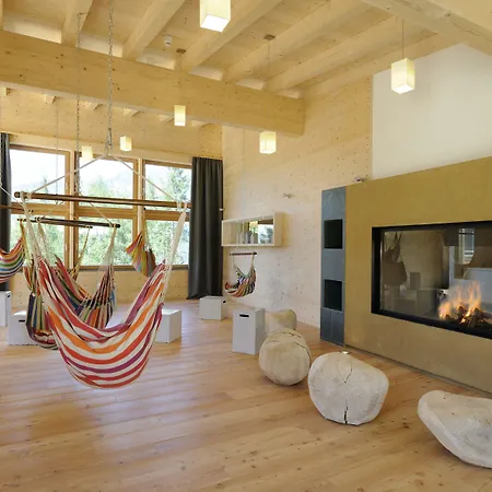 Holzhotel Forsthofalm 4*