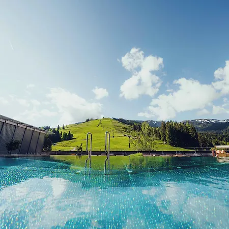 Holzhotel Forsthofalm Szálloda Leogang