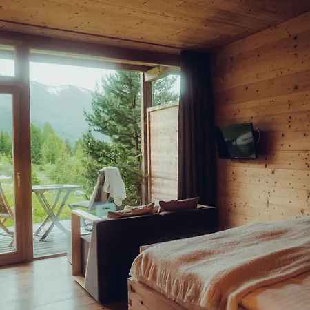 Holzhotel Forsthofalm