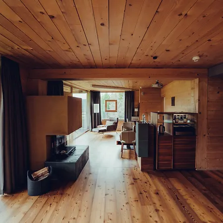 Holzhotel Forsthofalm