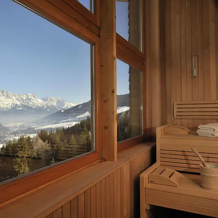 Holzhotel Forsthofalm 4*