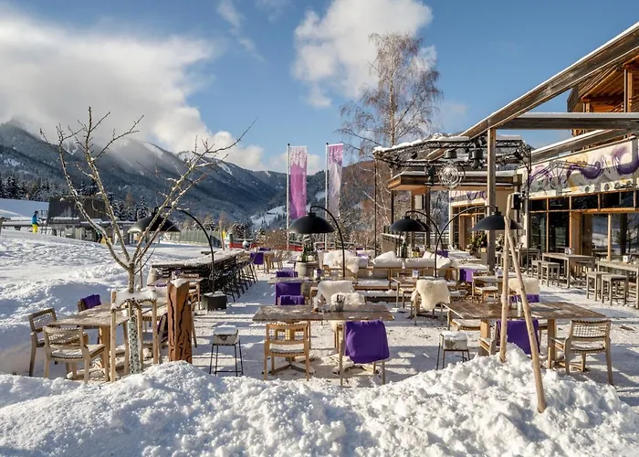 Holzhotel Forsthofalm Hotel