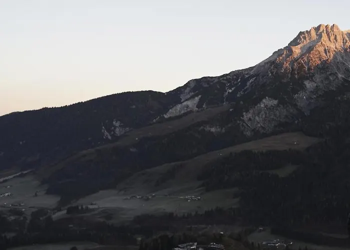 Holzhotel Forsthofalm 4* Leogang