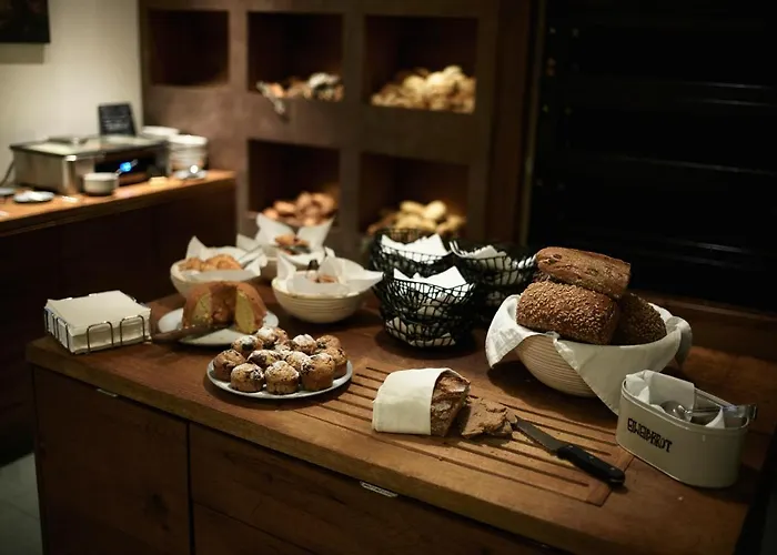 Holzhotel Forsthofalm 4* Leogang